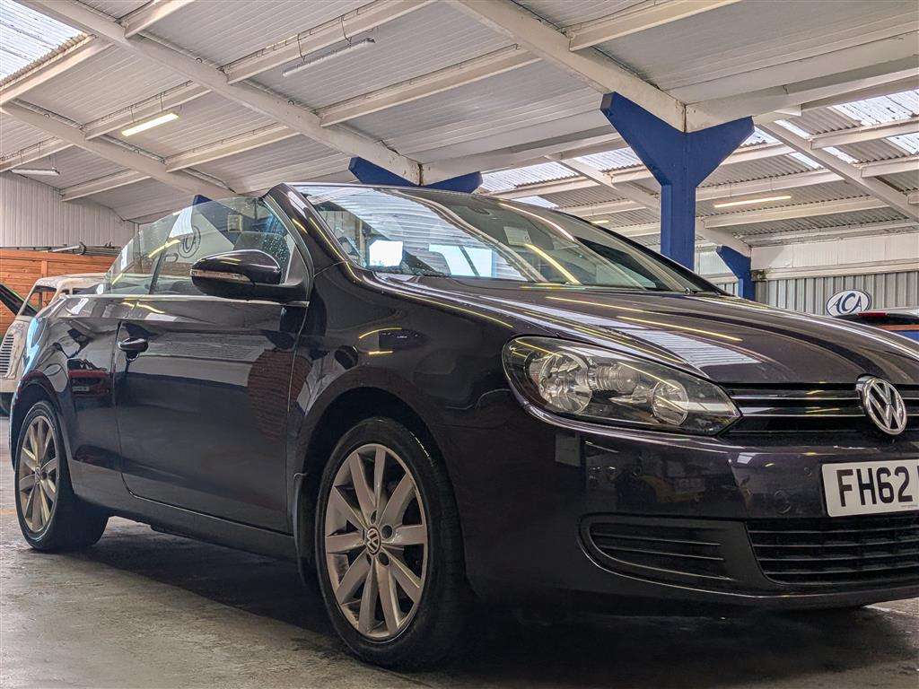 <p>2013 VOLKSWAGEN GOLF SE BLUEMOTION TECH T</p>