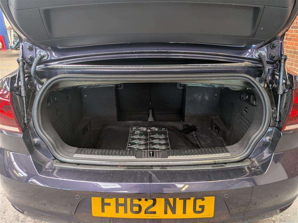 <p>2013 VOLKSWAGEN GOLF SE BLUEMOTION TECH T</p>