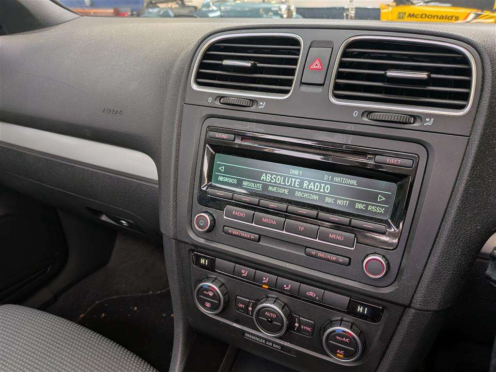 <p>2013 VOLKSWAGEN GOLF SE BLUEMOTION TECH T</p>