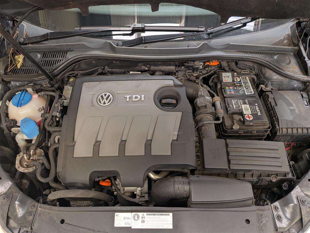 <p>2013 VOLKSWAGEN GOLF SE BLUEMOTION TECH T</p>