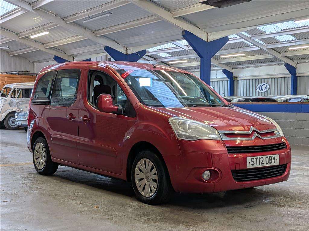 <p>2012 CITROEN BERLINGO MULTISPACE VTR E</p>