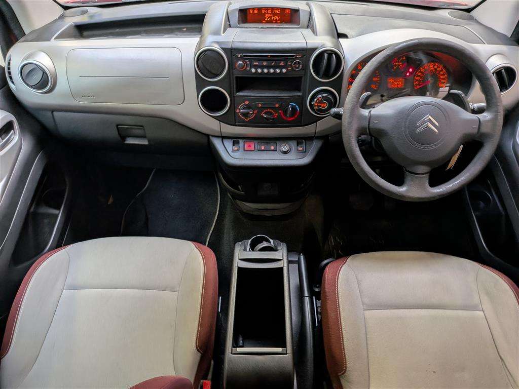 <p>2012 CITROEN BERLINGO MULTISPACE VTR E</p>