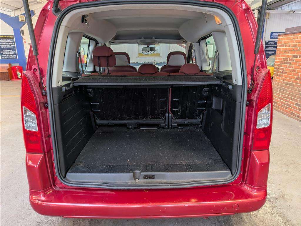 <p>2012 CITROEN BERLINGO MULTISPACE VTR E</p>