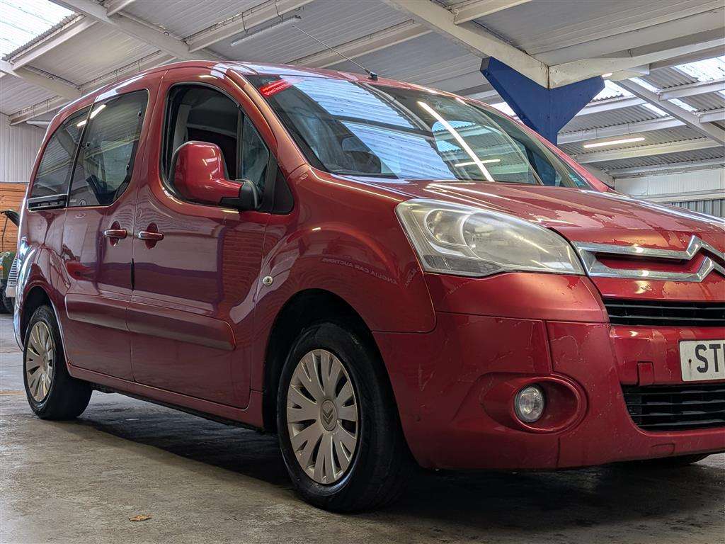 <p>2012 CITROEN BERLINGO MULTISPACE VTR E</p>
