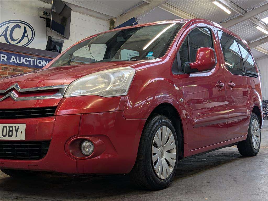 <p>2012 CITROEN BERLINGO MULTISPACE VTR E</p>