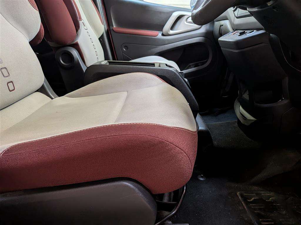 <p>2012 CITROEN BERLINGO MULTISPACE VTR E</p>
