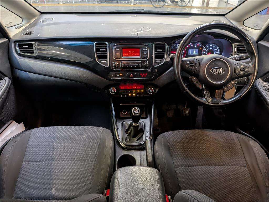 <p>2015 KIA CARENS 2 CRDI ISG</p>