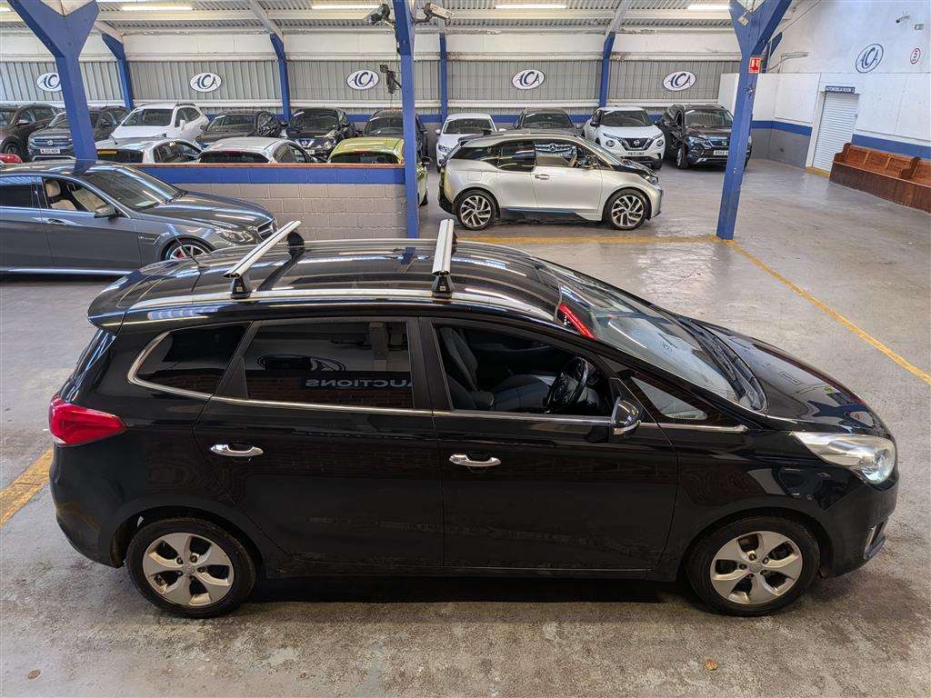 <p>2015 KIA CARENS 2 CRDI ISG</p>