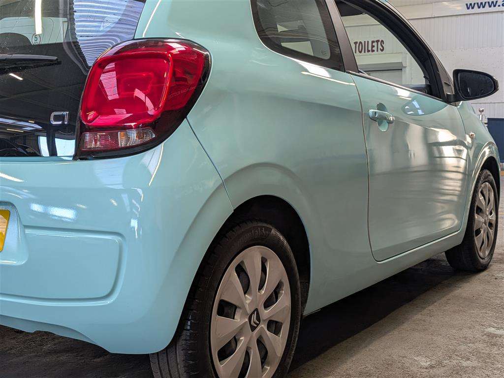 <p>2020 CITROEN C1 FEEL</p>