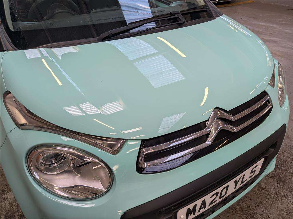 <p>2020 CITROEN C1 FEEL</p>