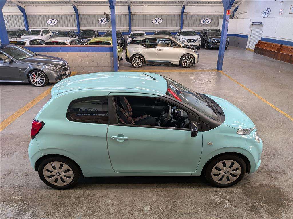<p>2020 CITROEN C1 FEEL</p>