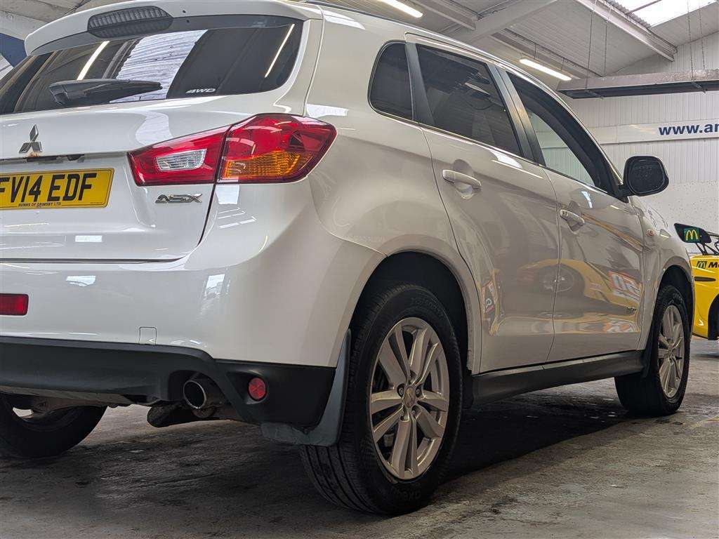 <p>2014 MITSUBISHI ASX 4 DI-D 4X4 AUTO</p>