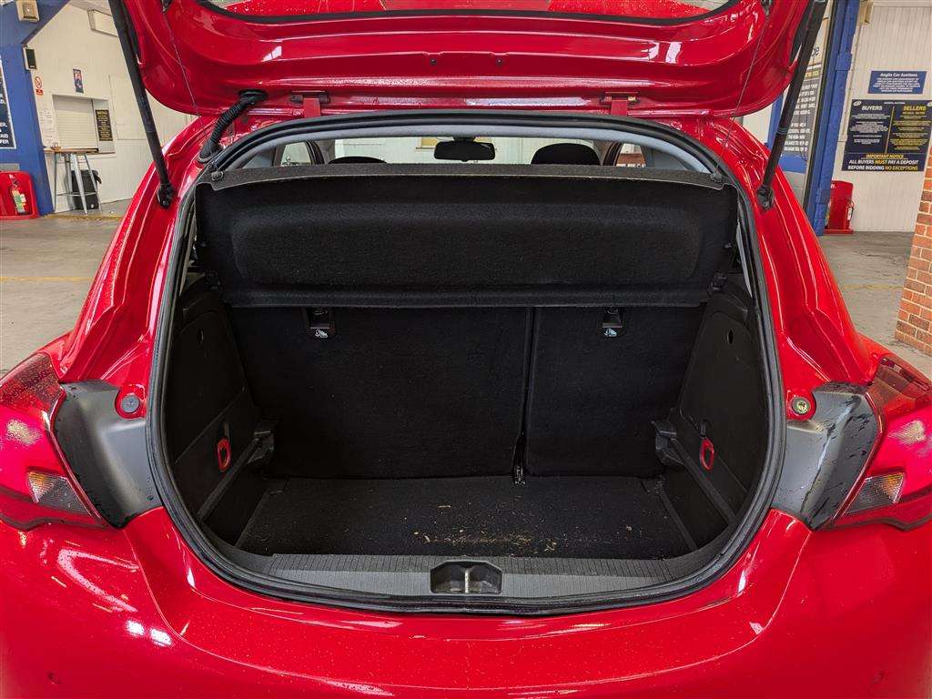 <p>2015 VAUXHALL CORSA SRI VX-LINE S/S</p>