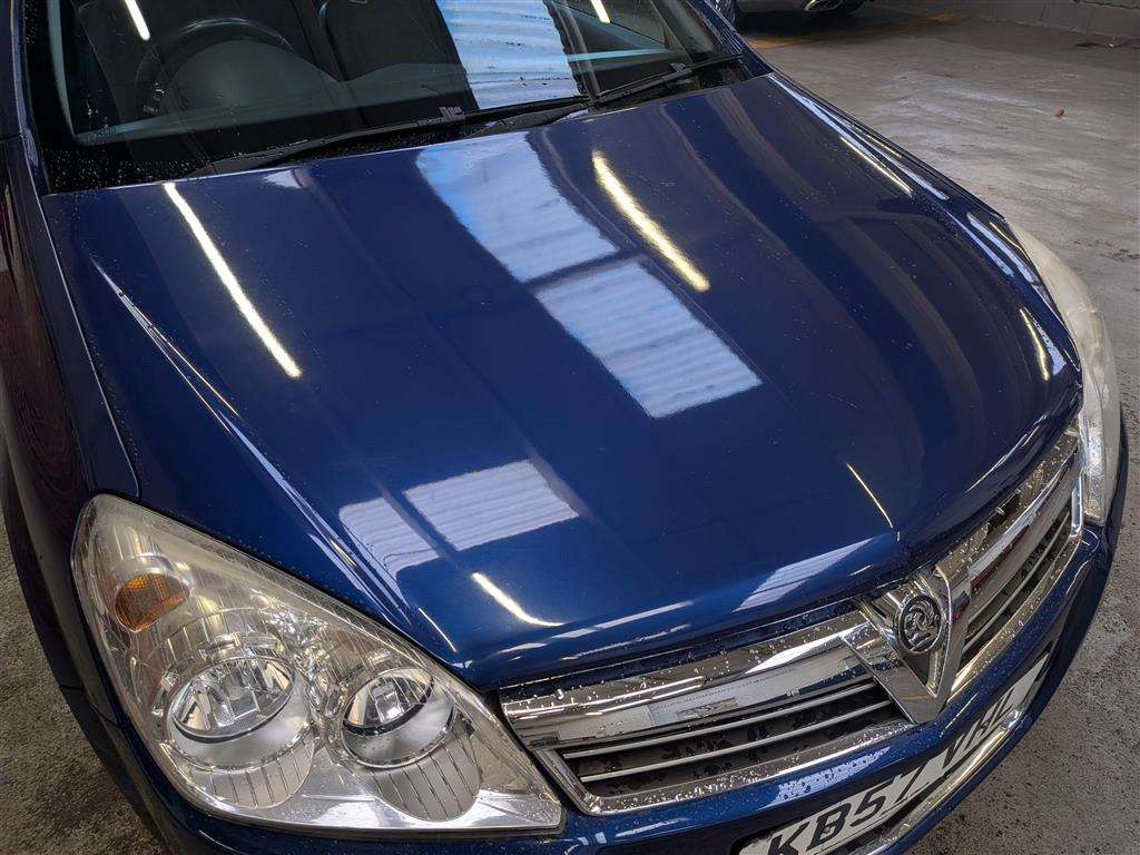 <p>2008 VAUXHALL ASTRA DESIGN</p>