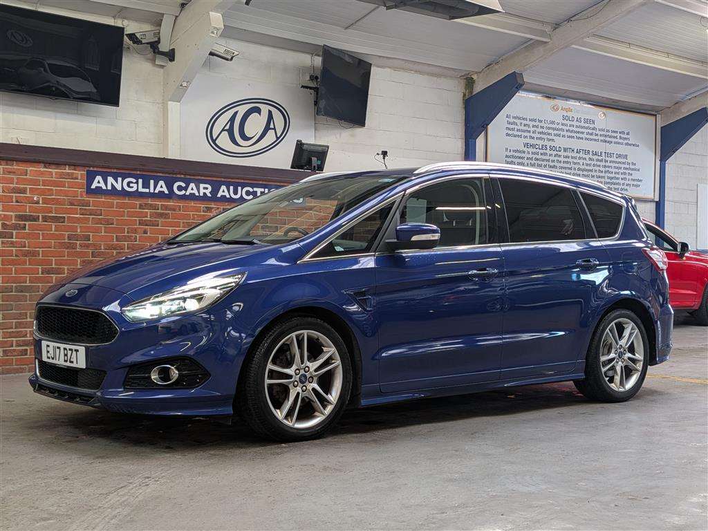 <p>2017 FORD S-MAX TITANIUM SPORT TDCI</p>