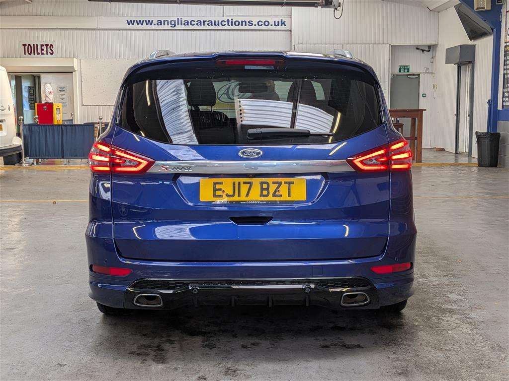 <p>2017 FORD S-MAX TITANIUM SPORT TDCI</p>
