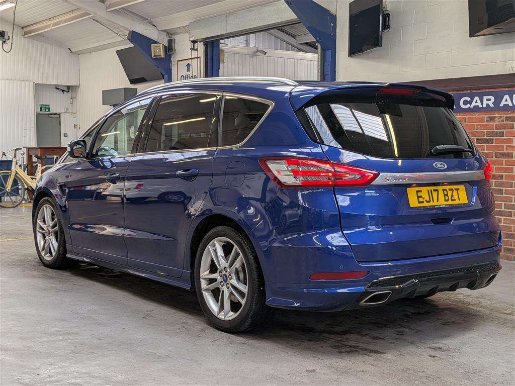 <p>2017 FORD S-MAX TITANIUM SPORT TDCI</p>