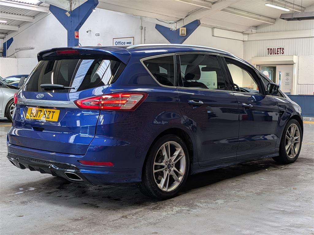 <p>2017 FORD S-MAX TITANIUM SPORT TDCI</p>