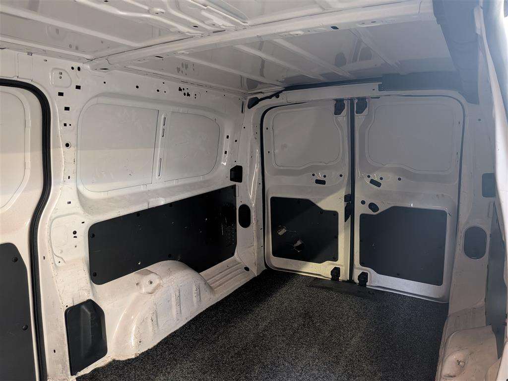 <p>2020 VAUXHALL VIVARO 3100 SPORTIVE S/S</p>