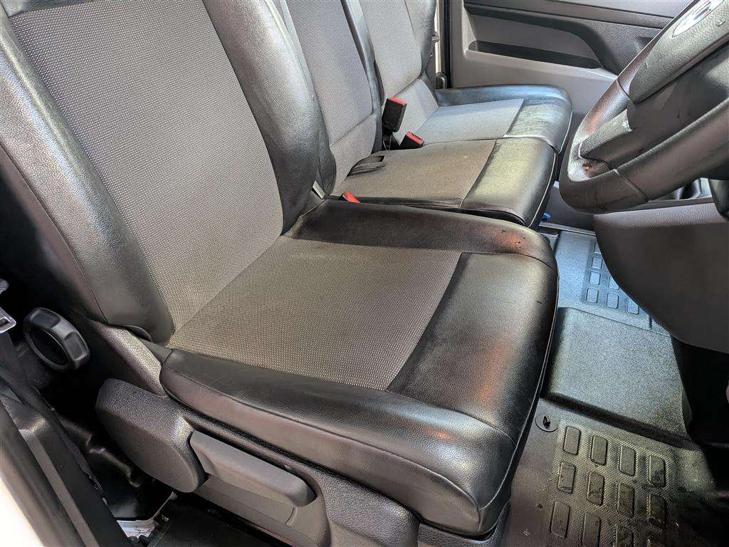 <p>2020 VAUXHALL VIVARO 3100 SPORTIVE S/S</p>