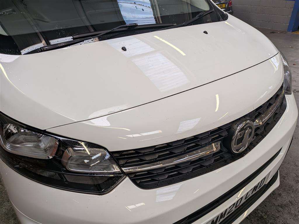 <p>2020 VAUXHALL VIVARO 3100 SPORTIVE S/S</p>