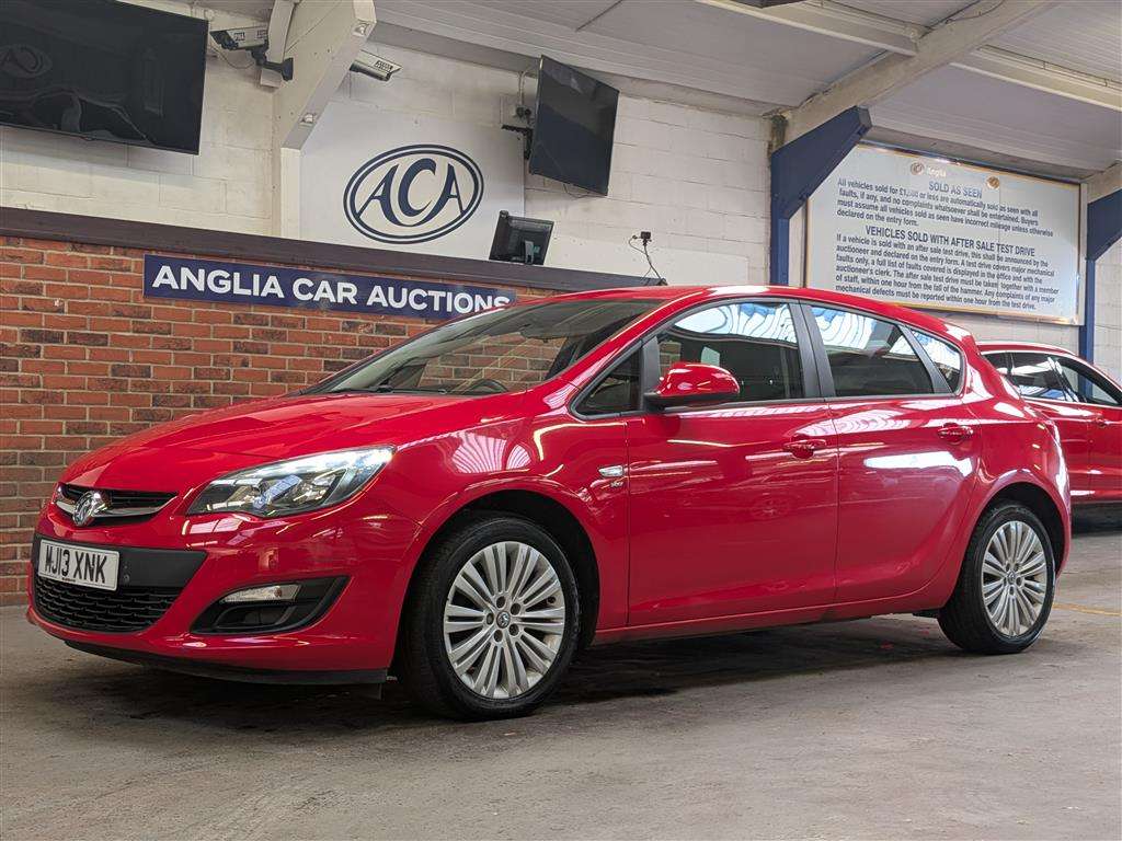 <p>2013 VAUXHALL ASTRA ENERGY</p>