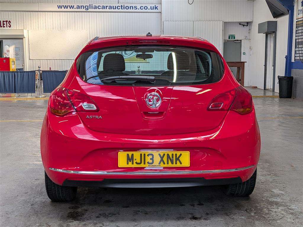 <p>2013 VAUXHALL ASTRA ENERGY</p>