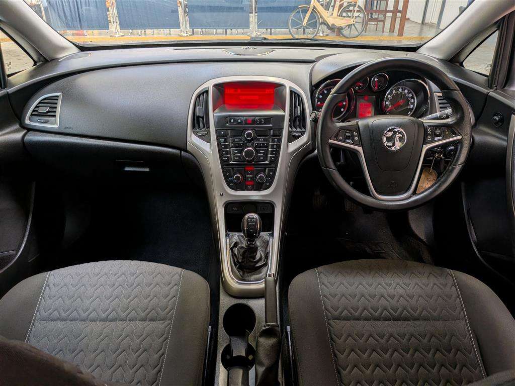 <p>2013 VAUXHALL ASTRA ENERGY</p>