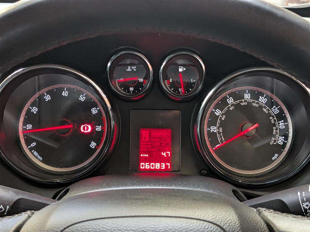<p>2013 VAUXHALL ASTRA ENERGY</p>