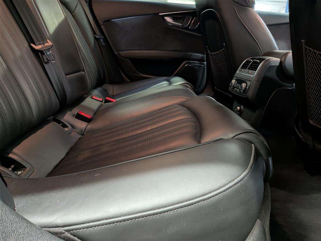<p>2016 AUDI A7 S LINE BLACK ED TDI QU</p>