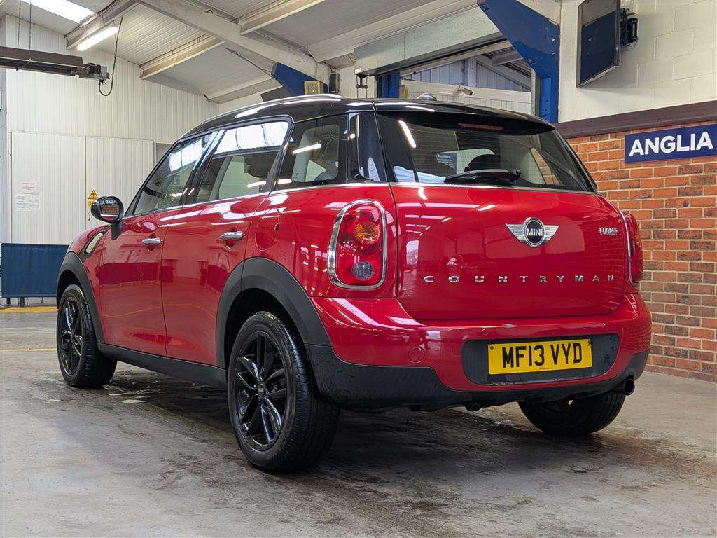 <p>2013 MINI COUNTRYMAN COOPER</p>