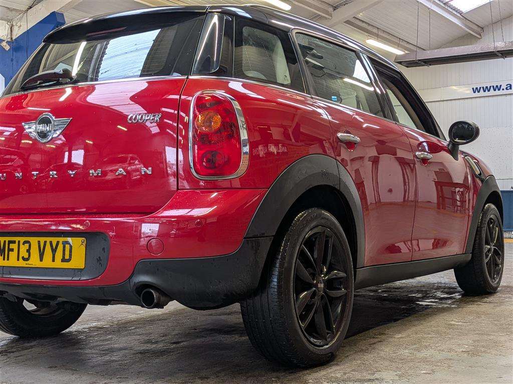 <p>2013 MINI COUNTRYMAN COOPER</p>