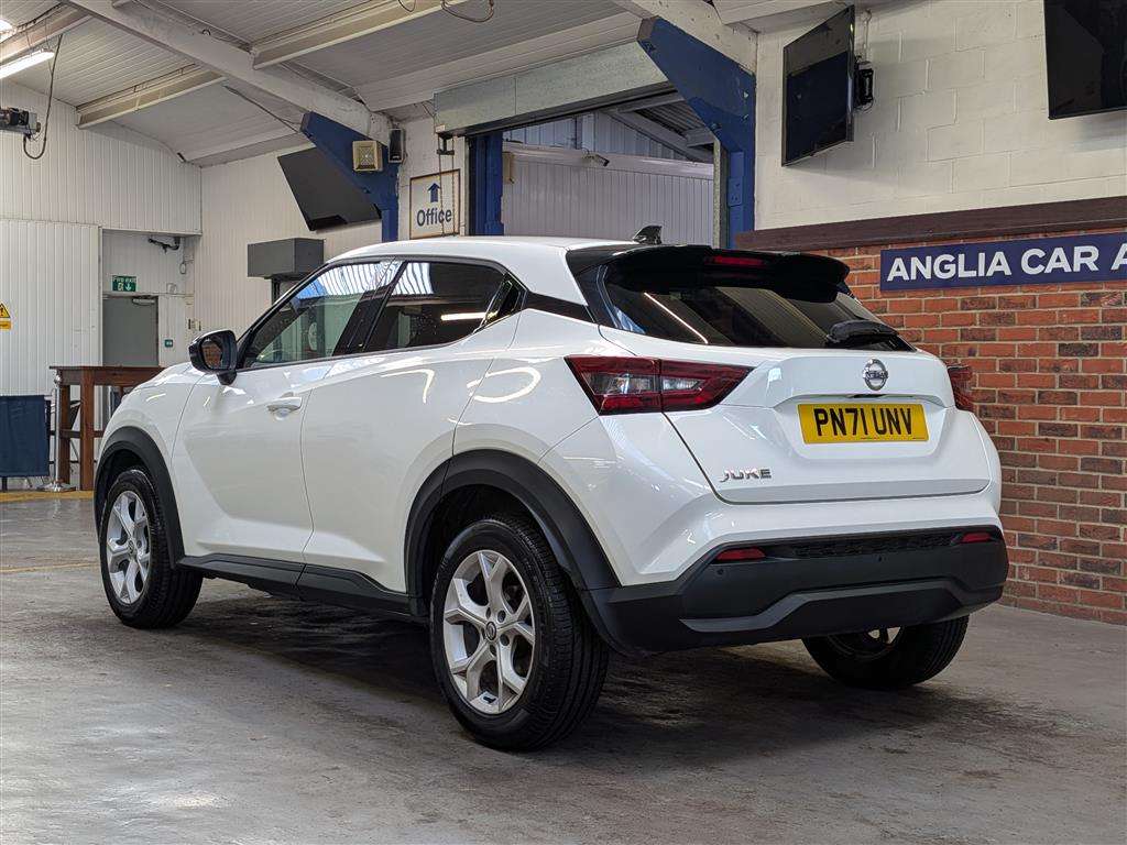 <p>2021 NISSAN JUKE N-CONNECTA DIG-T</p>