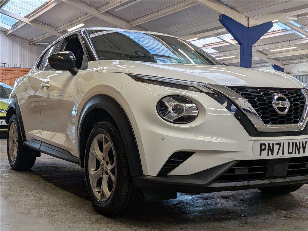 <p>2021 NISSAN JUKE N-CONNECTA DIG-T</p>