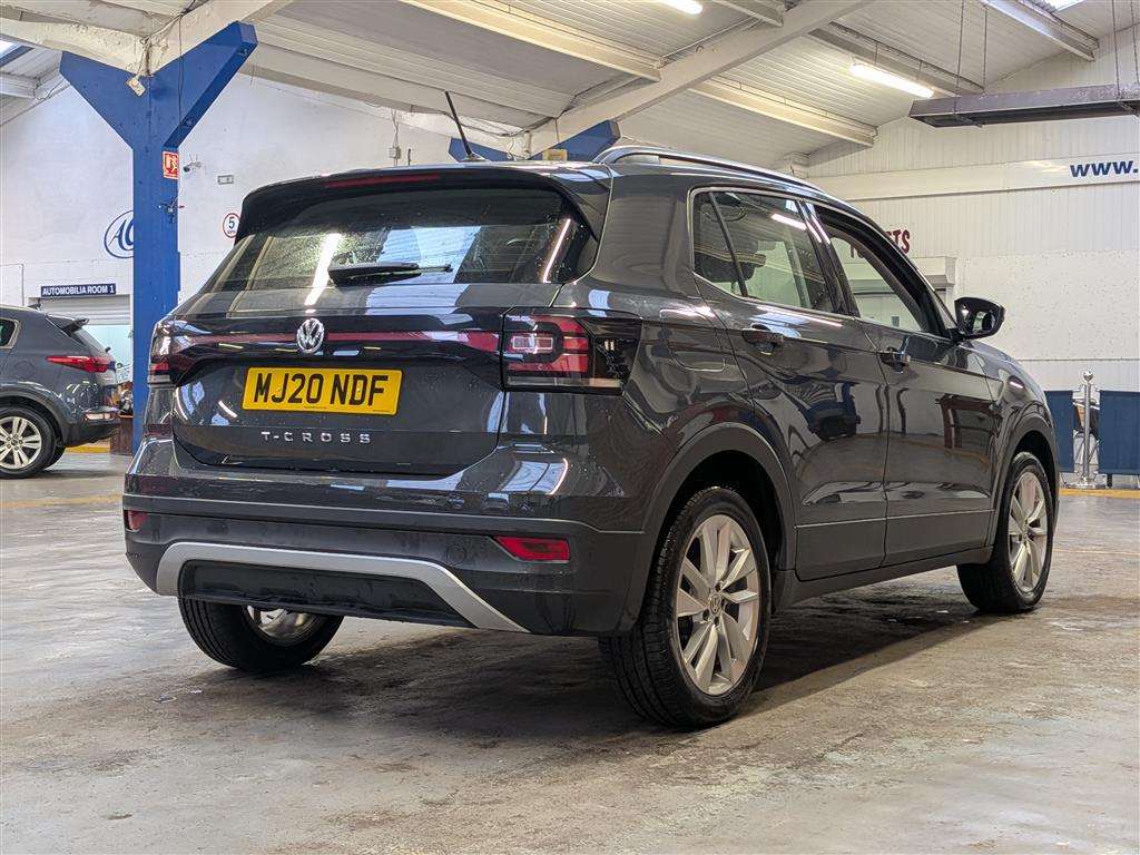 <p>2020 VOLKSWAGEN T-CROSS SE TSI</p>