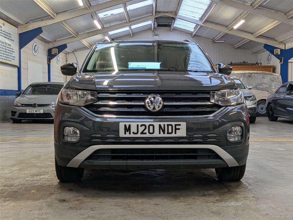 <p>2020 VOLKSWAGEN T-CROSS SE TSI</p>
