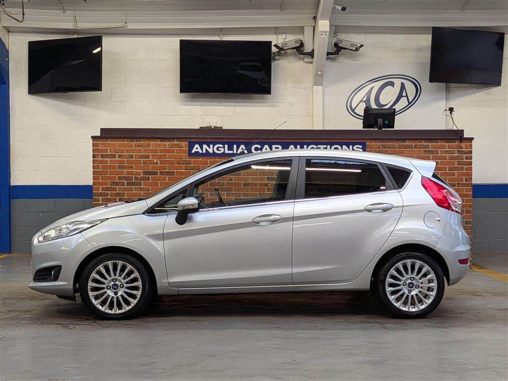 <p>2013 FORD FIESTA TITANIUM</p>
