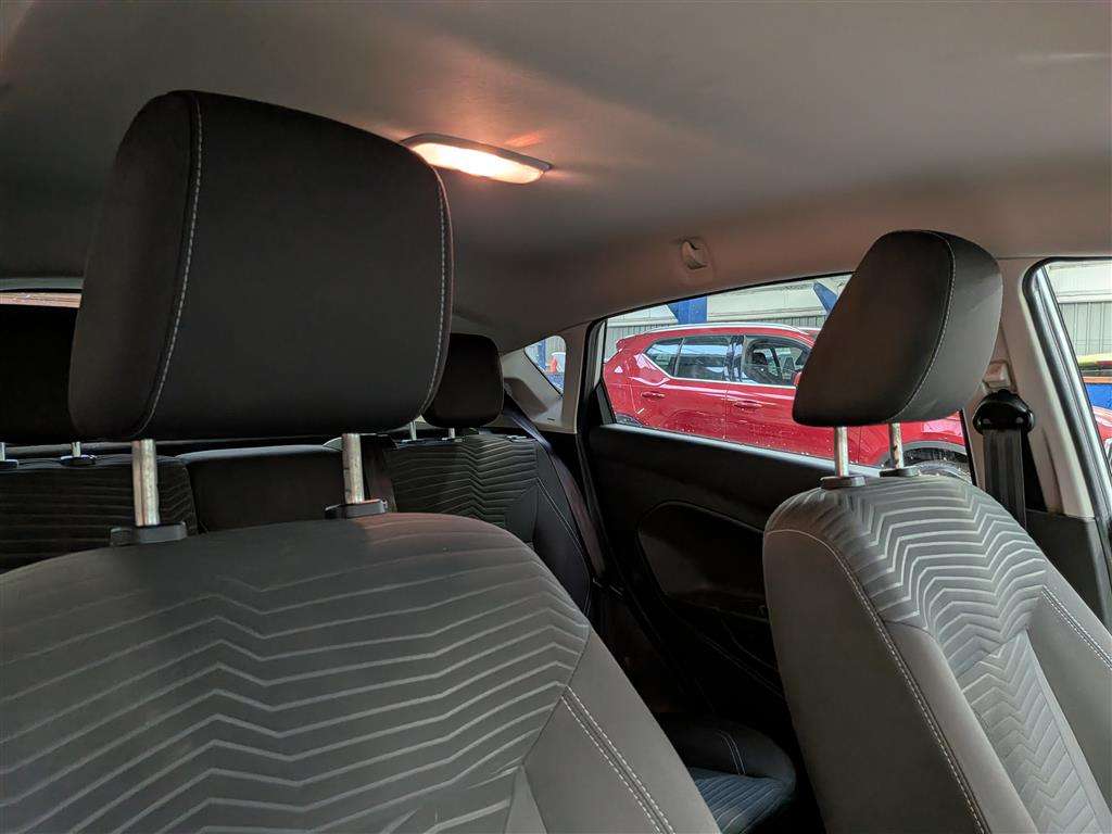 <p>2013 FORD FIESTA TITANIUM</p>