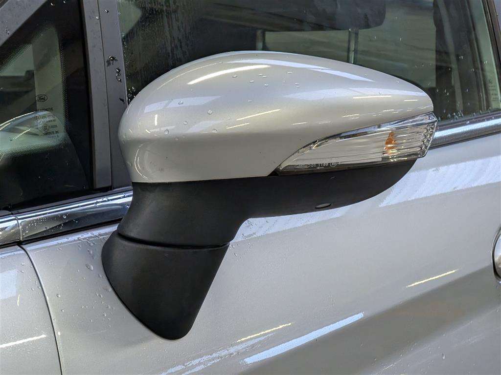 <p>2013 FORD FIESTA TITANIUM</p>