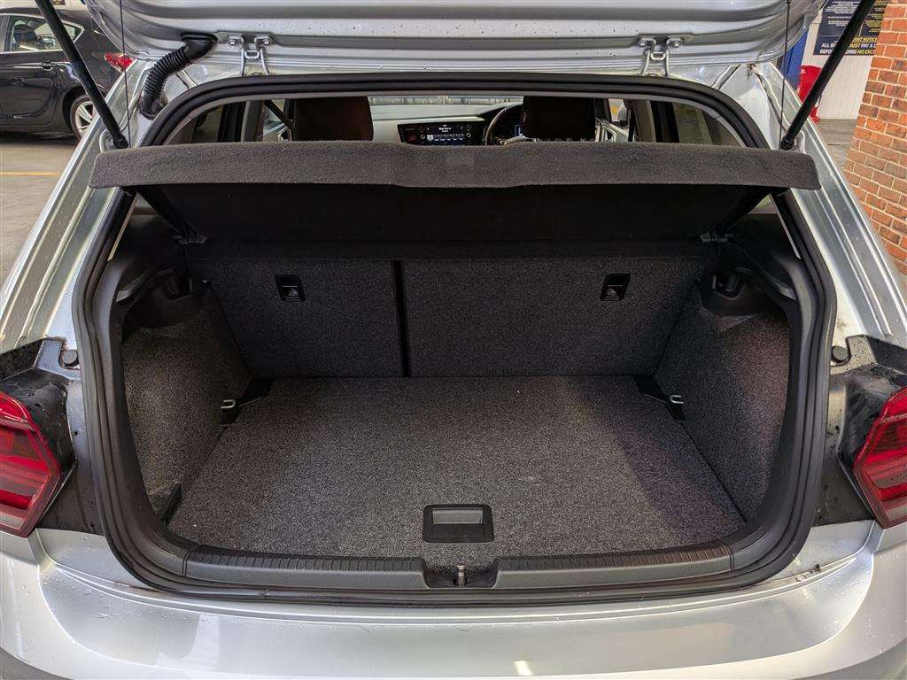 <p>2020 VOLKSWAGEN POLO MATCH TSI S-A</p>