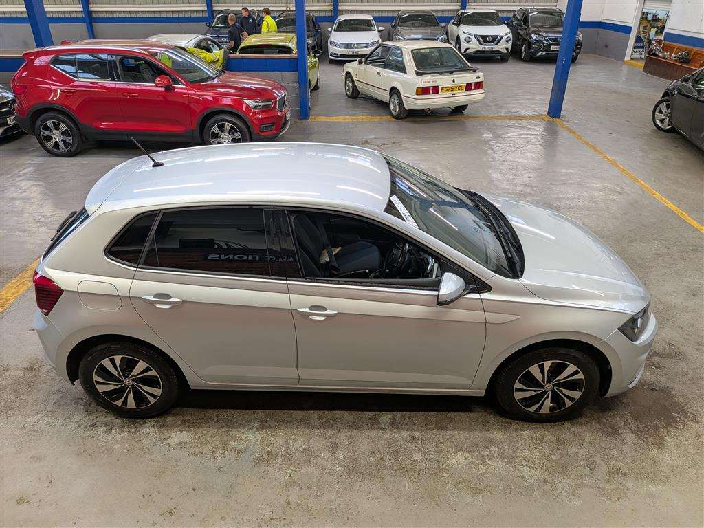 <p>2020 VOLKSWAGEN POLO MATCH TSI S-A</p>