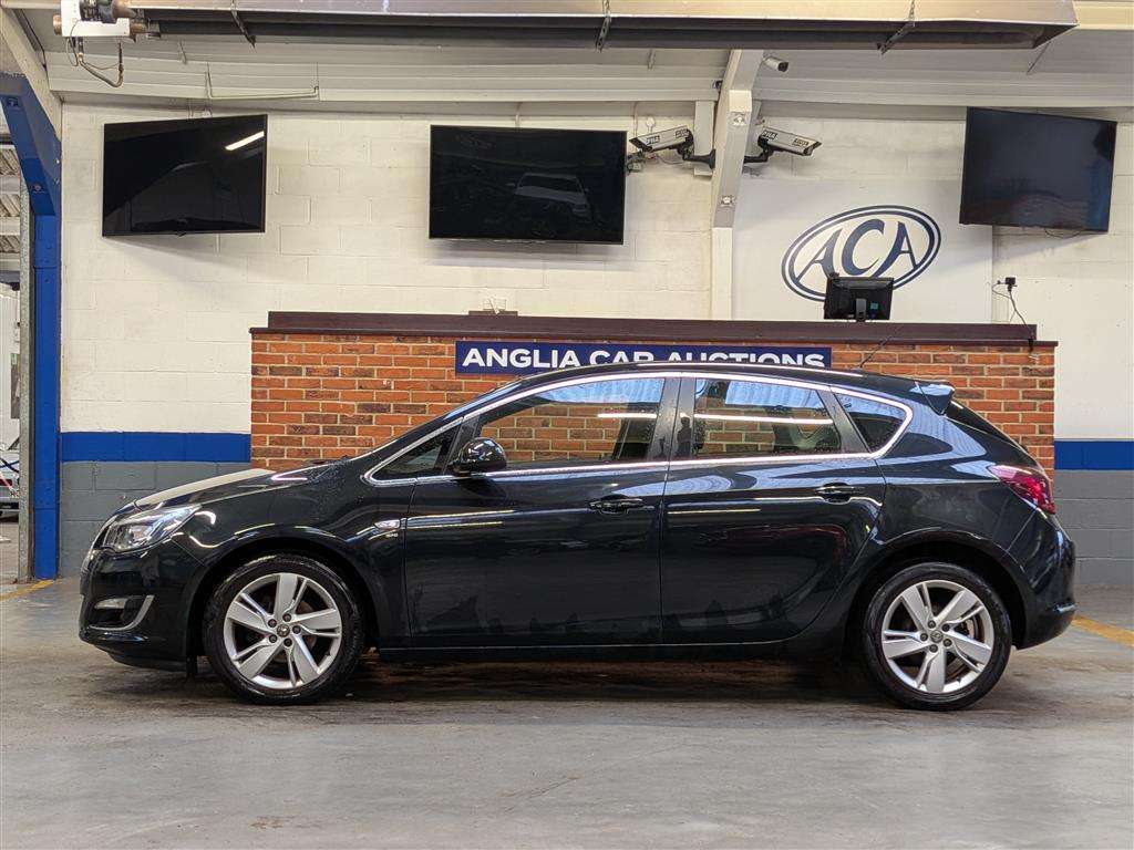 <p>2014 VAUXHALL ASTRA SRI</p>
