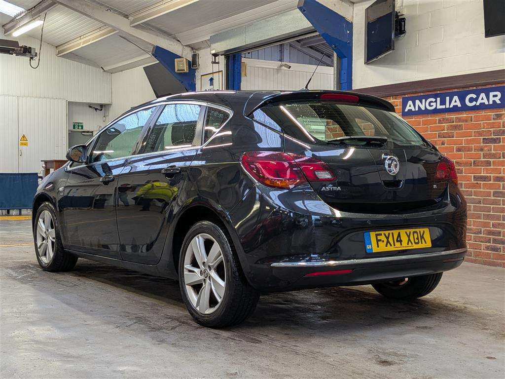 <p>2014 VAUXHALL ASTRA SRI</p>