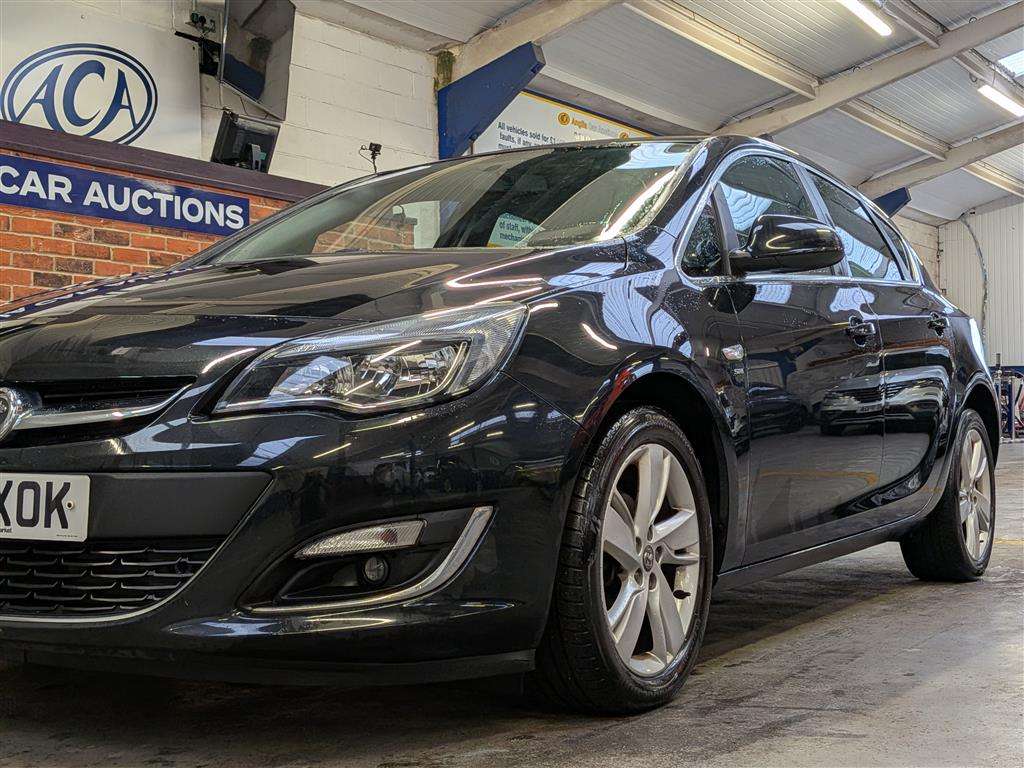 <p>2014 VAUXHALL ASTRA SRI</p>