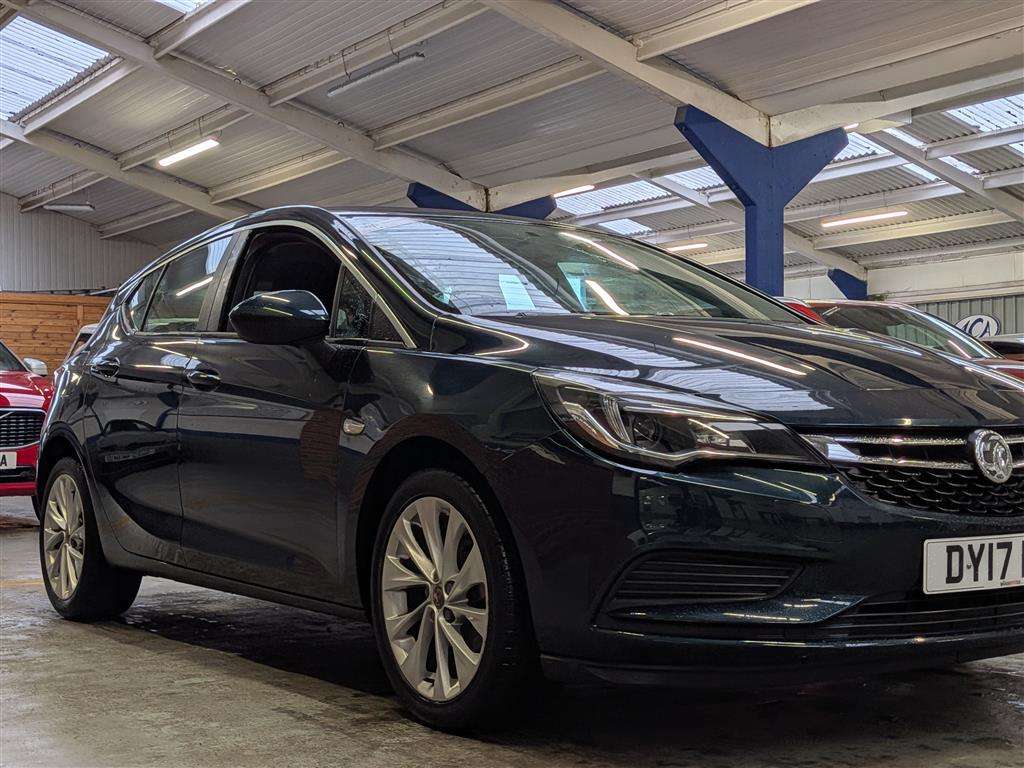 <p>2017 VAUXHALL ASTRA TECH LINE</p>