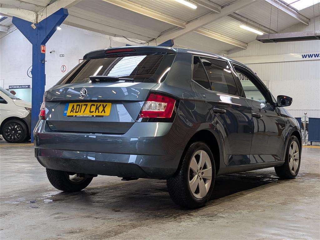 <p>2017 SKODA FABIA SE MPI</p>