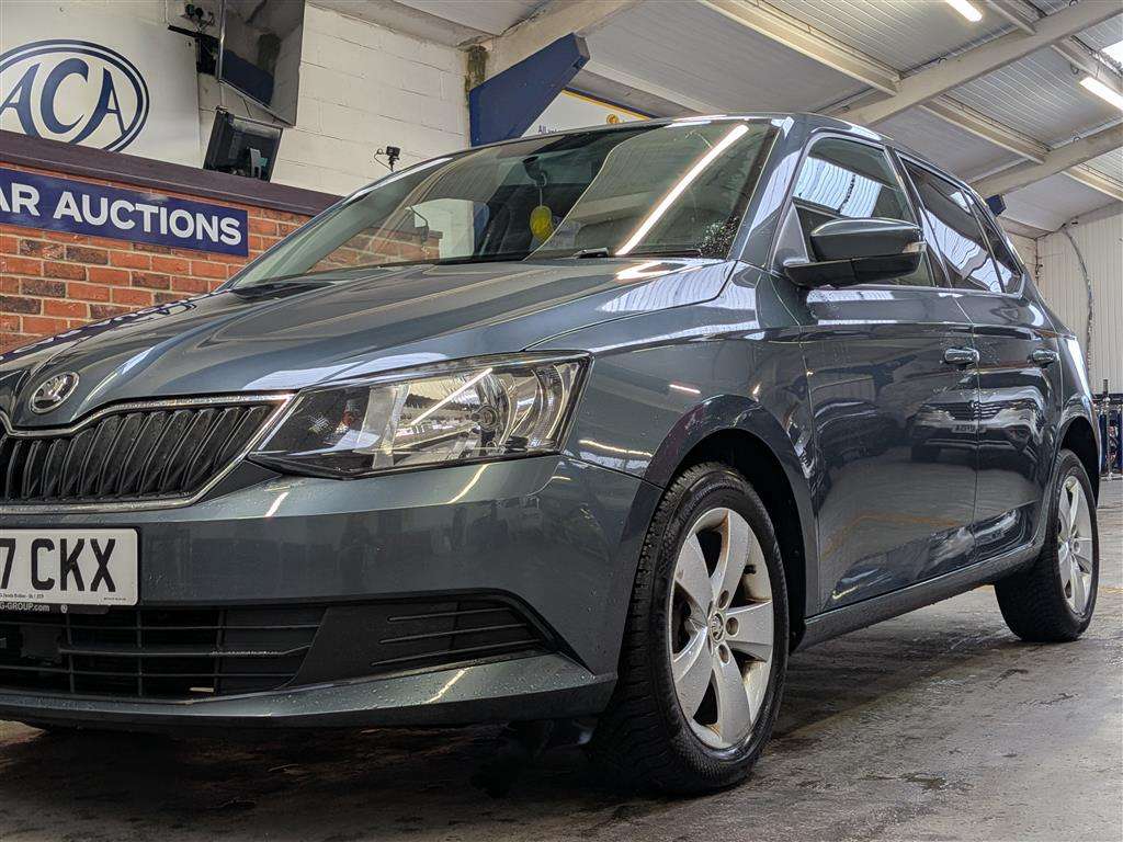 <p>2017 SKODA FABIA SE MPI</p>