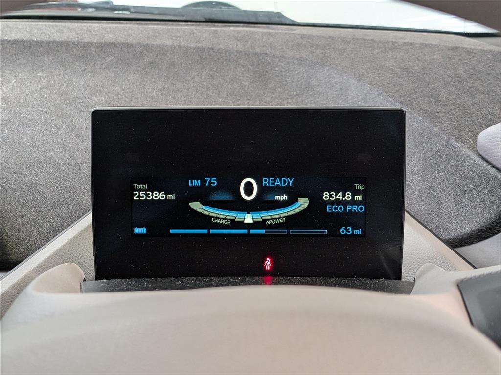 <p>2017 BMW I3</p>