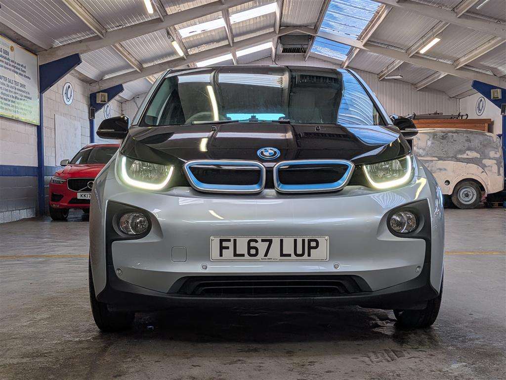 <p>2017 BMW I3</p>