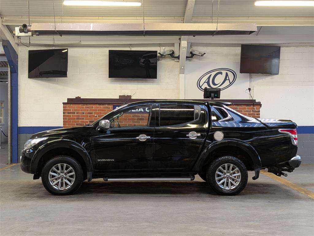 <p>2015 MITSUBISHI L200 BARBARIAN DCB DI-D</p>